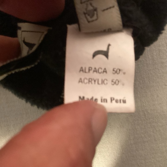 Peruvian Link Alpaca wool blend hat - Picture 6 of 9